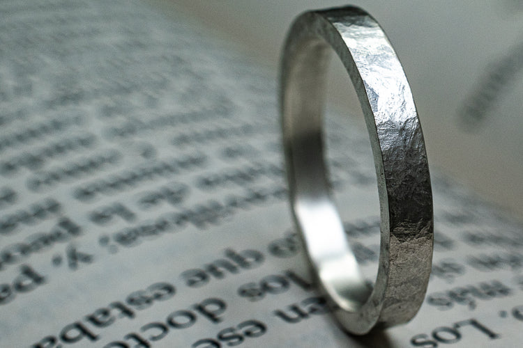 Anillo Martillado