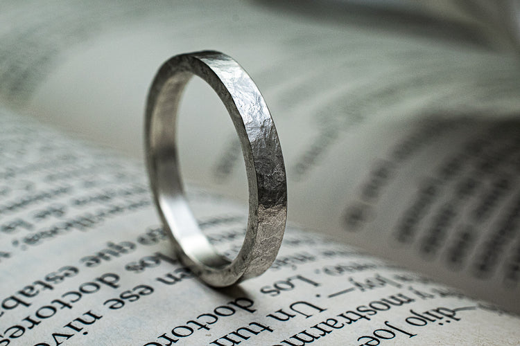 Anillo Martillado